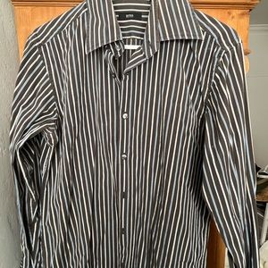 Boss sz 15 1/2  32/33 beautiful striped shirt